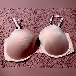 Victoria’s Secret bra 32DDD